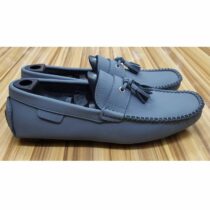mocassin