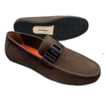 mocassins homme Salvatore Ferragamo en daim