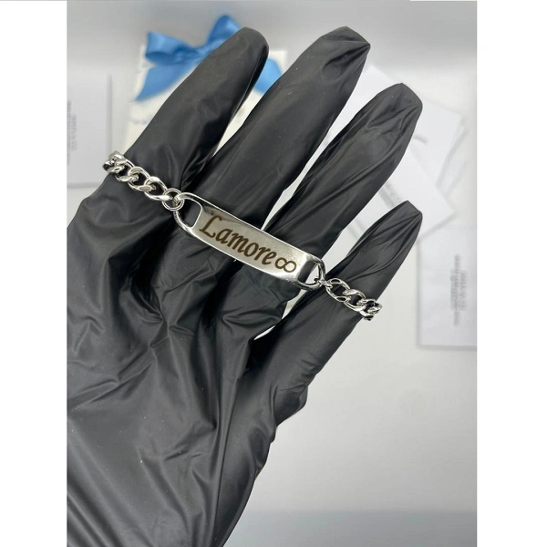 Gourmette personnalisée en acier inoxydable, gravure offerte, bijou unique pour homme et femme.